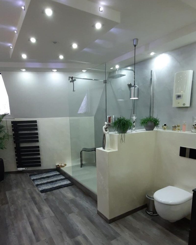 Teilbadsanierung-mit-Walk-In-Dusche-im-Raum-Duisburg
